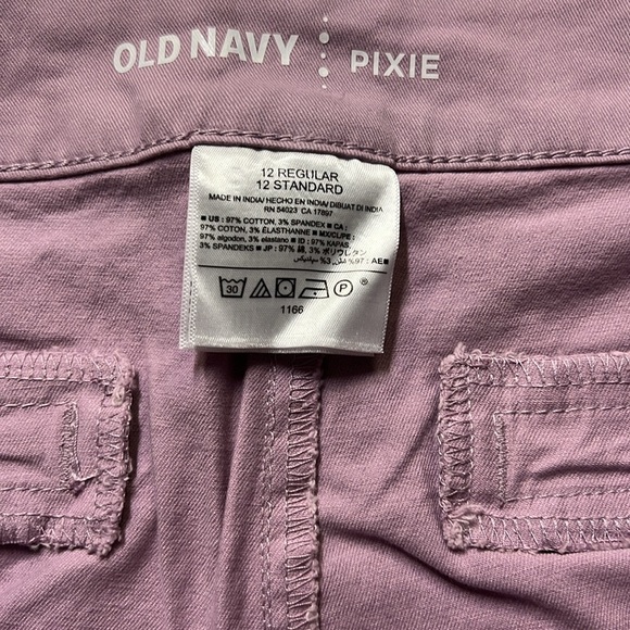 Old Navy Pixie Pants Lavender - Picture 5 of 6